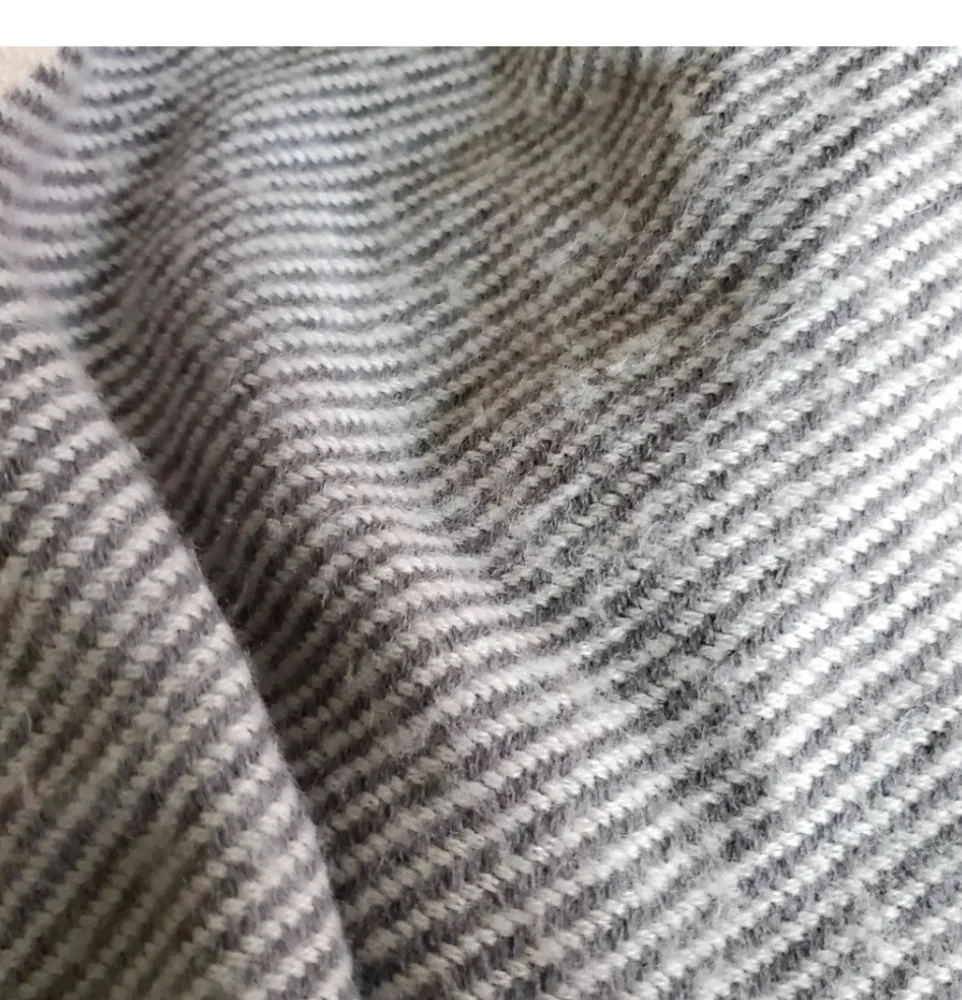 Ann Taylor Scarf Women's Grey/Cream Plaid Fringe Open Wrap One Size